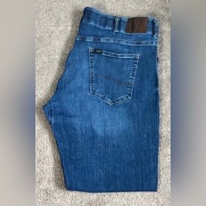 Men’s Lee Extreme Motion Straight fit Tapered Leg medium wash 40x30